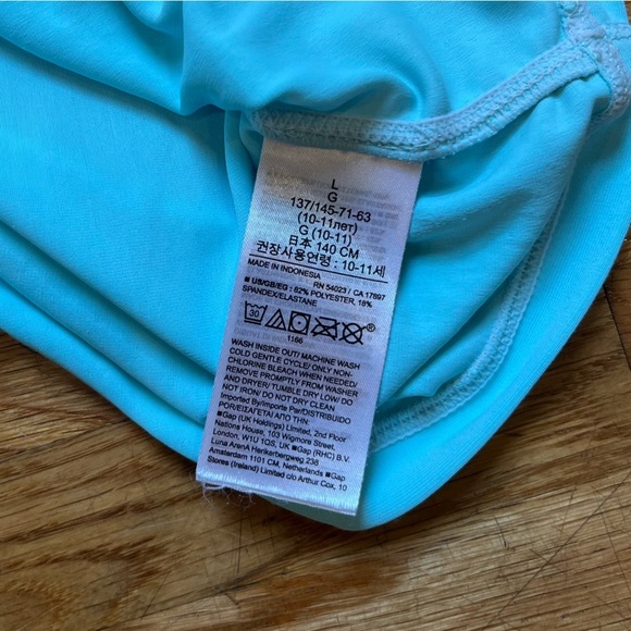 4/$25 Gap kids Boys Rashguard Short Sleeve Size Large
Blue Surf Design - Picture 7 of 10